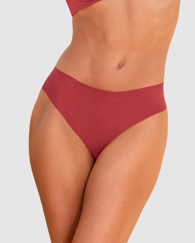 Culotte brésilienne invisible ultra plate sans élastiques et peu de coutures