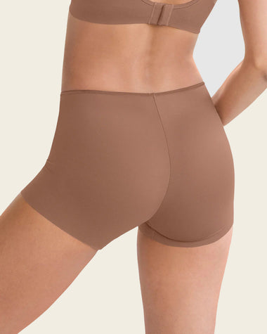 Braga tipo bóxer efecto invisible en piernas#color_640-habano-medio