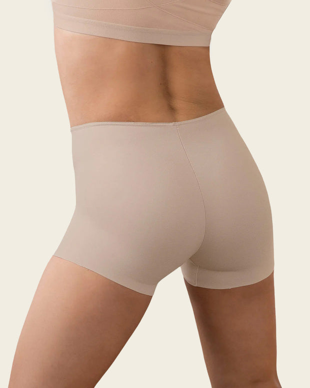 Braga tipo bóxer efecto invisible en piernas#color_802-habano-claro