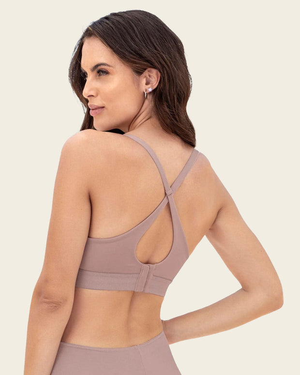 Sujetador tipo top ultraliviano con copas internas fijas#color_281-palo-de-rosa